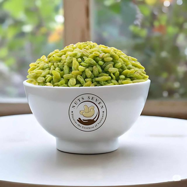 Afghan green raisin